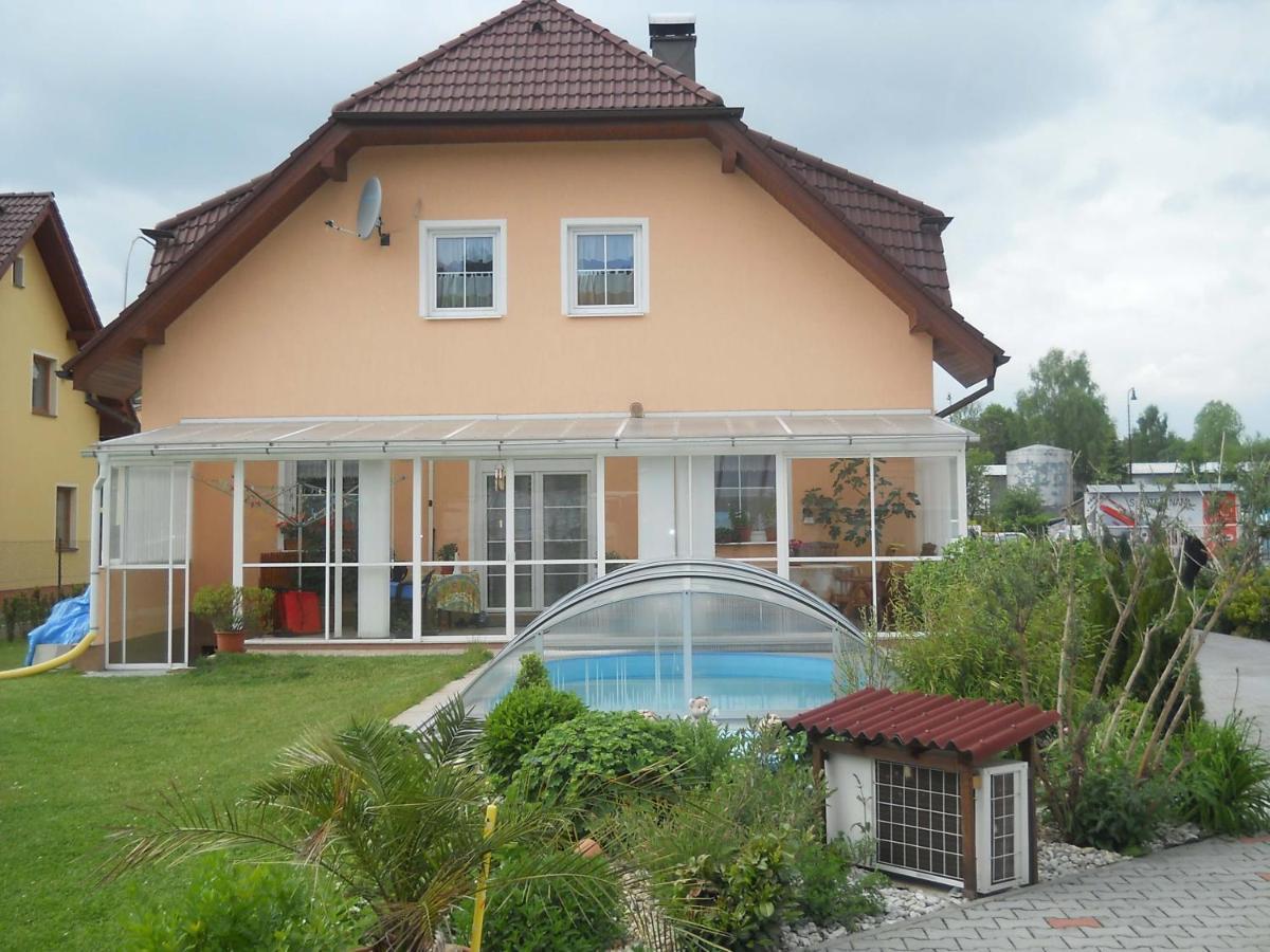 Pension U Sovy Sušice Buitenkant foto
